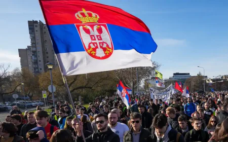 Serbian students demand snap elections to resolve political crisis