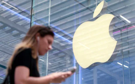 Apple Challenges Google with AI-Powered Search in Safari