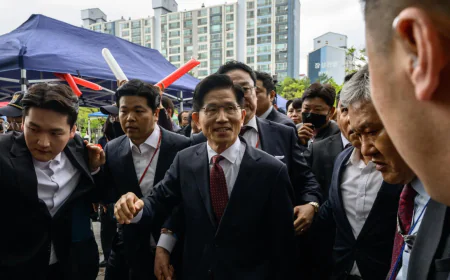South Korea’s Conservative Party Moves to Replace Presidential Candidate