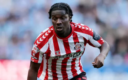 Sunderland Gain Edge Over Coventry in Championship Play-Off Semi-Final