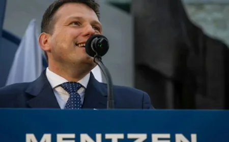 Poland’s Far-Right Millionaire Mentzen Enters Presidential Race