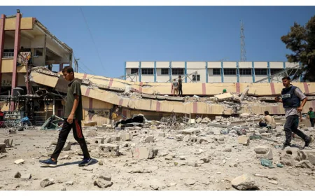 Israeli Strike Kills 'At Least 10' in Gaza, Civil Defence Reports