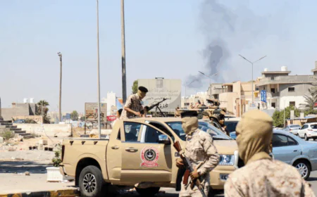 Clashes Erupt in Libyan Capital, Armed Group Leader Reportedly Killed