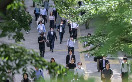 Japan Records First Economic Contraction in a Year