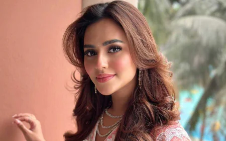Actress Nusraat Faria Detained at Dhaka Airport