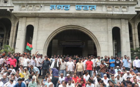 Ishraque’s Supporters Block Nagar Bhaban, Demand Mayoral Swearing-In