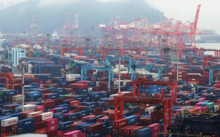 South Korea Exports Dip Amid Tariff Concerns