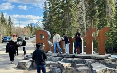 Canada Backs Ukraine with 'Strong Message' at G7 Talks