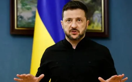 US Anticipates Russia Offer Amid Zelensky’s Warning