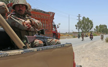 Six Killed in School Bus Bombing in Southwest Pakistan