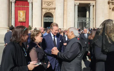 Press Secretary Reveals Story Behind CA's Iconic Black Kurta