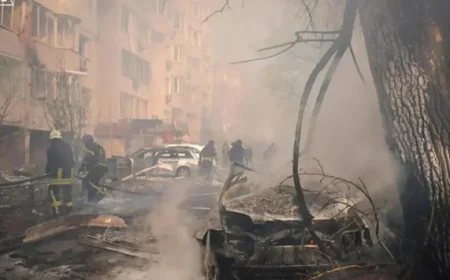 Mayor: Kyiv on High Alert for Coordinated Air Assault