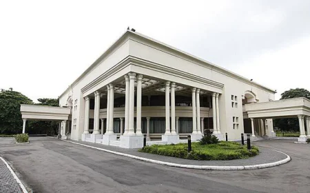 Political Eyes on Jamuna as Yunus Engages BNP, Jamaat