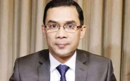 Tarique Rahman Stands by Injured Rakibul Hasan in July