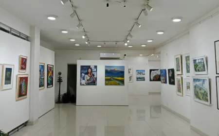 Signature Strokes Showcases the Beauty of Nature