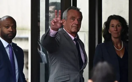 Argentina Confirms WHO Withdrawal During Visit by US Health Chief