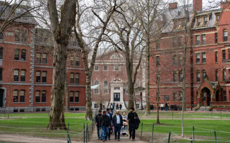 U.S. Halts New Student Visas, Expands Social Media Scrutiny