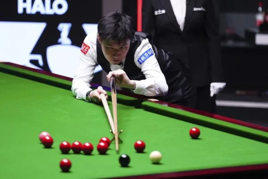 China's Zhao leads Williams 11-6 in world snooker final