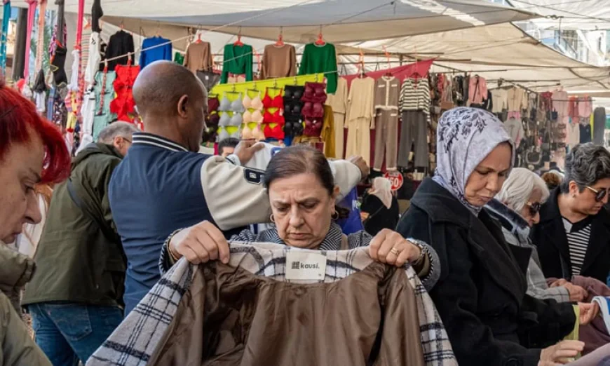 Turkey Sees Inflation Ease to 37.9% Annually