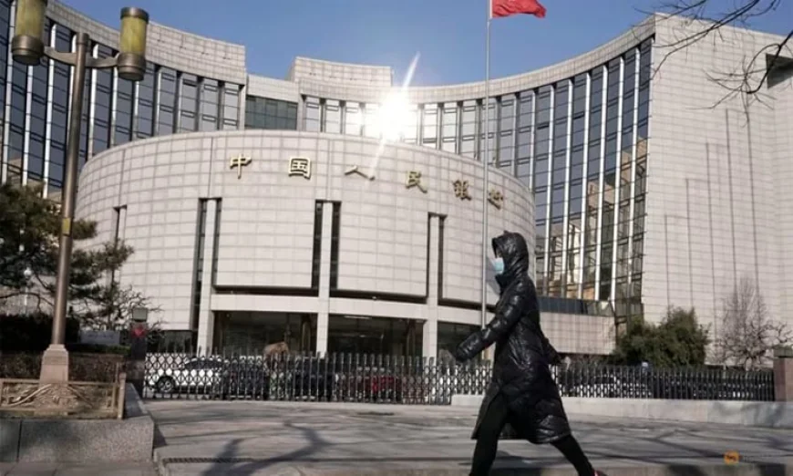 China Eases Monetary Policy in Bid to Support Slowing Economy