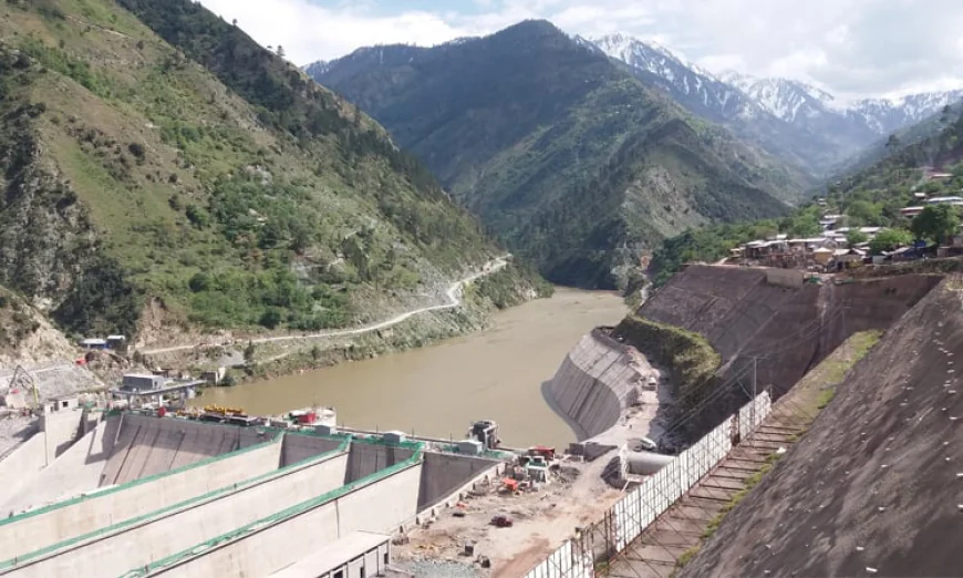 Pakistan Says Indian Forces Damaged Hydropower Plant in Kashmir