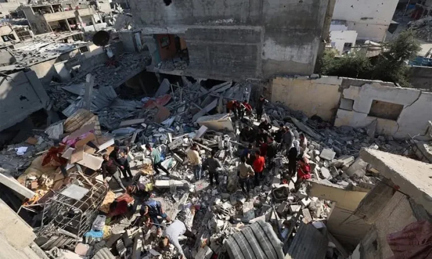 Gaza Rescuers Report 11 Killed in Israeli Strikes