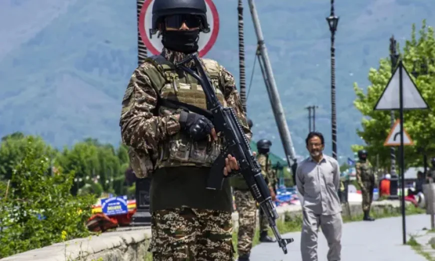 UK Signals Willingness to Support De-Escalation Between India and Pakistan