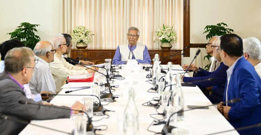 Yunus Seeks Rapid Strategy to Advance Talks with Political Parties