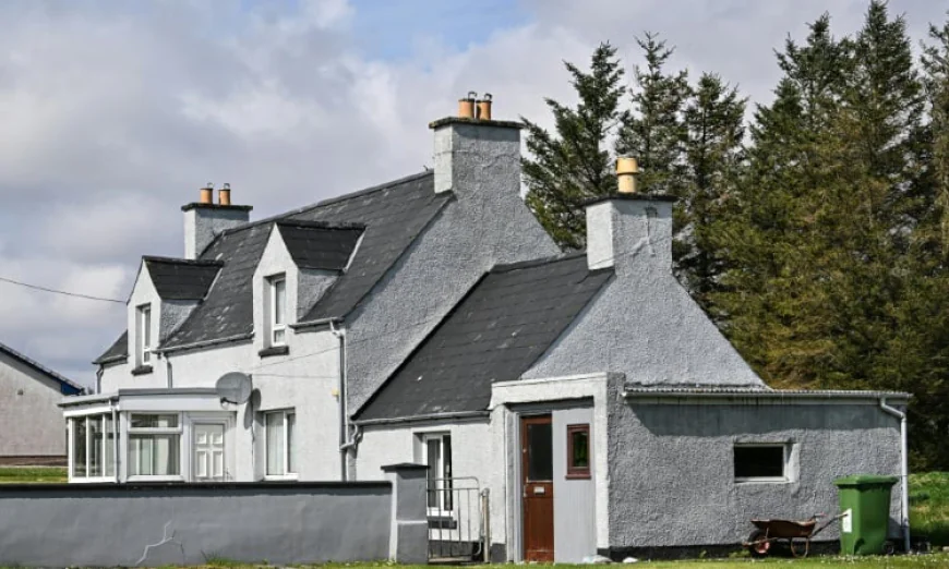 Trump Finds Little Support on His Mother's Native Scottish Island
