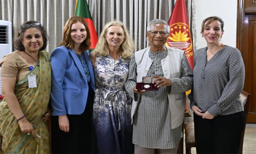 American Lawyer Mary Kerry Kennedy Meets with CA