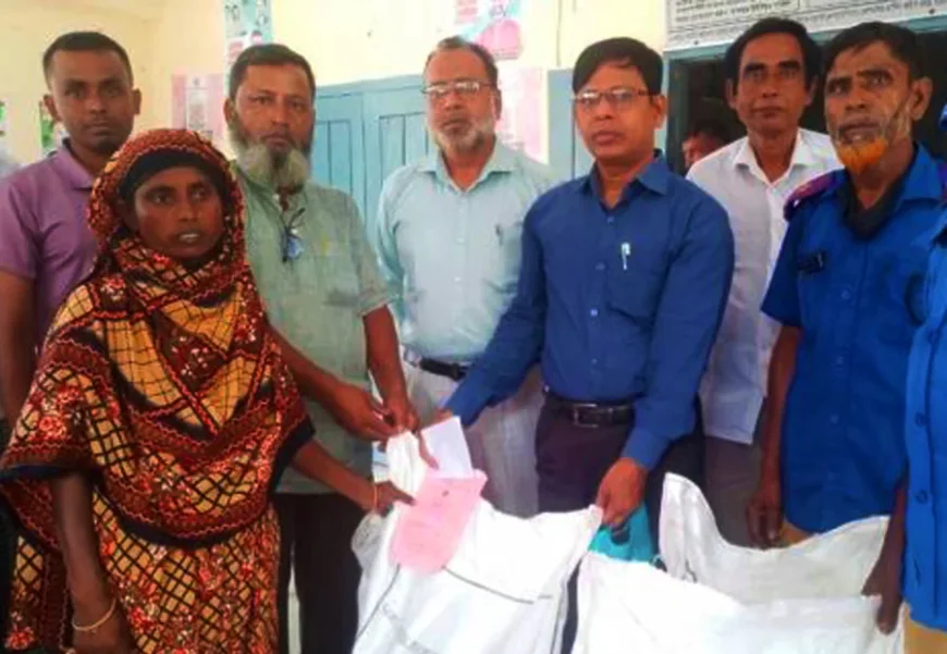 235 Women Beneficiaries Receive VWB Rice in Naogaon