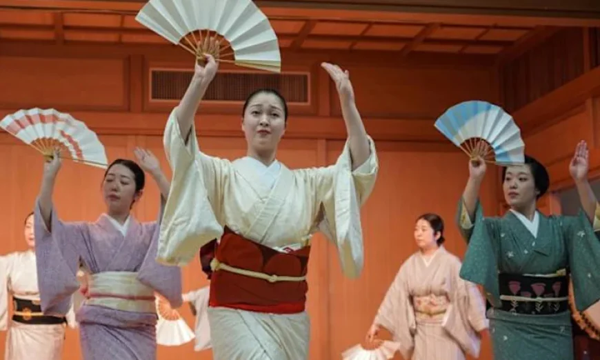 Tokyo’s Century-Old Geisha Festival Revives Fading Art
