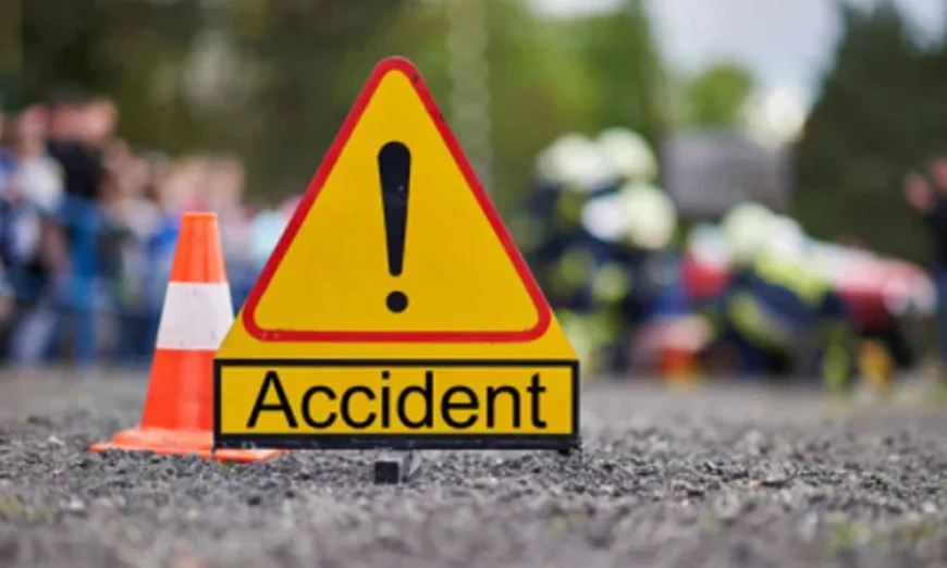 Motorcyclist Dies, Two Injured in Narail Road Crash