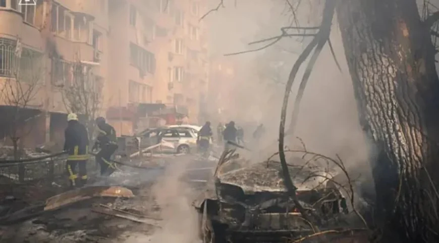 Mayor: Kyiv on High Alert for Coordinated Air Assault