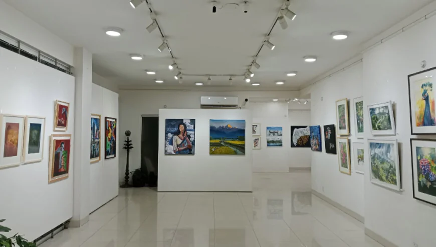 Signature Strokes Showcases the Beauty of Nature