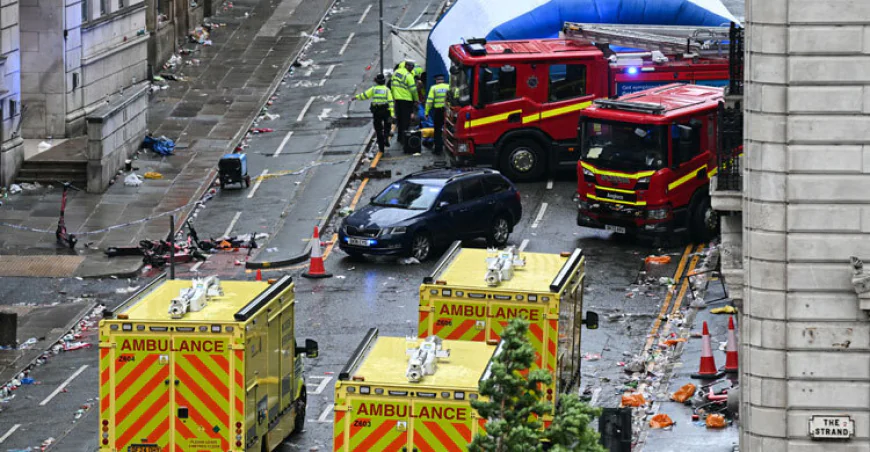 Car Hits Crowd at Liverpool Parade, 27 Injured