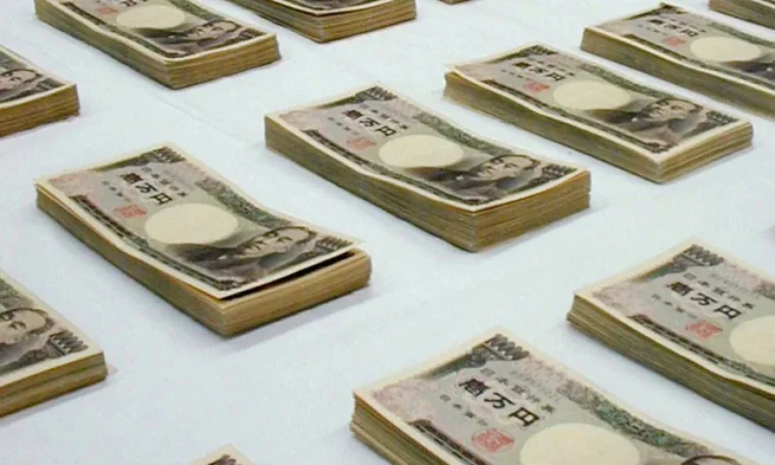 Japan Loses Grip on Top Creditor Status Globally