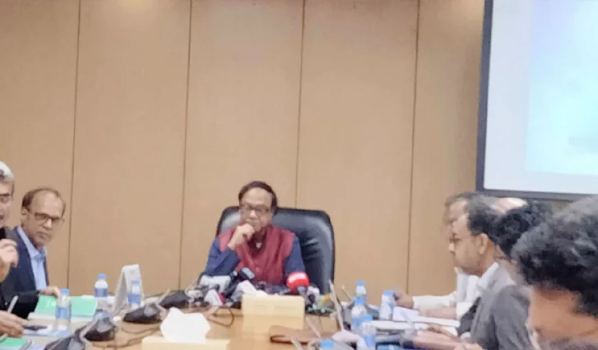 Govt to take charge of troubled banks before merger: Governor