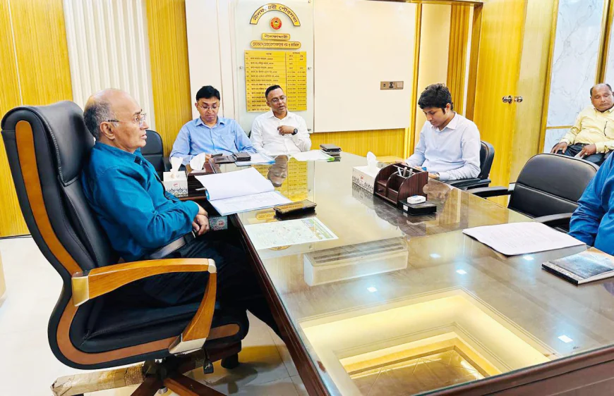 Rangpur Divisional Commissioner visits Nilphamari Municipality