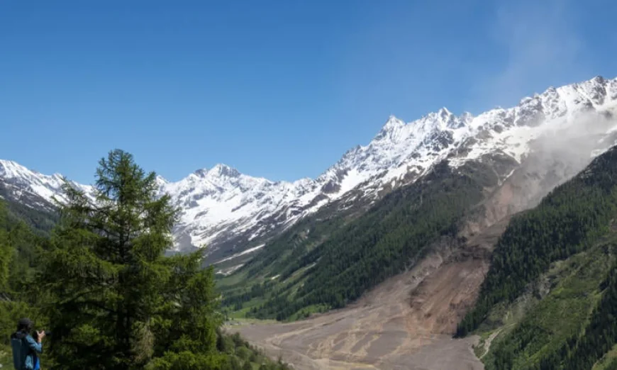 Inside the Collapse of Switzerland’s Birch Glacier