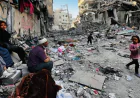 Israeli Strikes in Gaza Kill 72, Including Aid Seekers