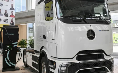 Toyota and Daimler to Merge Truck Divisions in Strategic Alliance