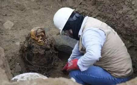 Peru Gas Workers Discover Thousand-Year-Old Mummy