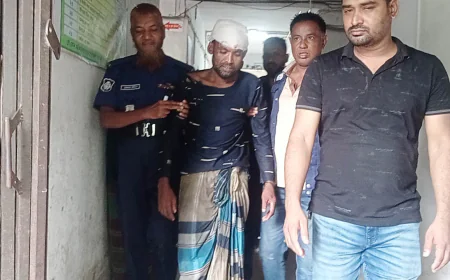 Murder case accused beaten, handed over to police