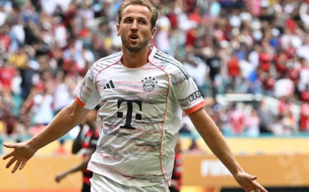 Kane Double Fires Bayern into Club World Cup Last Eight