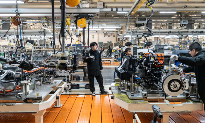 China’s Factory Activity Falls to Lowest Level Since 2022: Survey