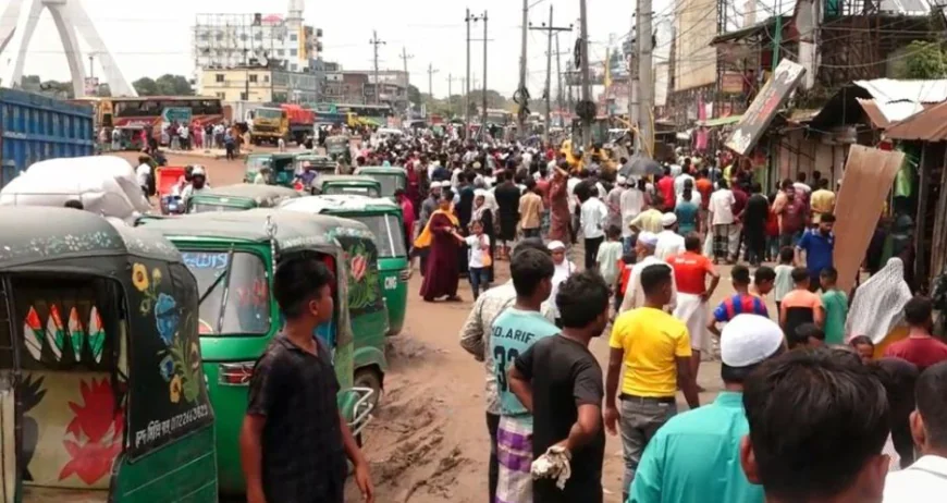 Illegal structures evicted from highway in B’baria