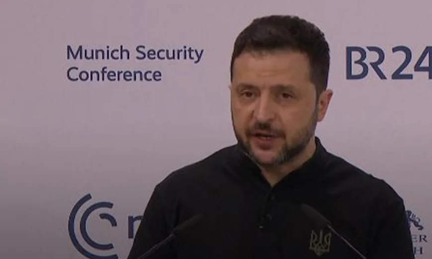 Zelenskyy Demands Strong US, European Action Against Russian Assaults