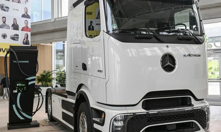 Toyota and Daimler to Merge Truck Divisions in Strategic Alliance