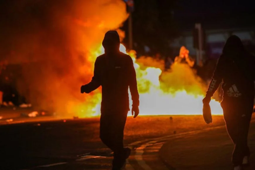 Third Night of Anti-Immigrant Unrest Erupts in Northern Ireland Town